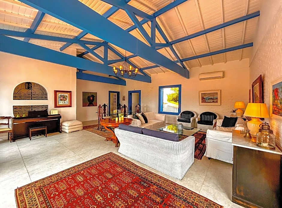 Casa prox a Praia de Santa Teresa, Ilhabela SP