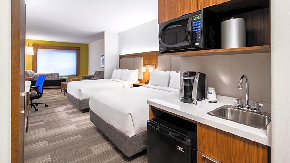Holiday Inn Express Airdrie