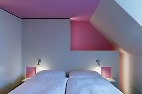 Superior Design Double Room "Plus" with Bay Window