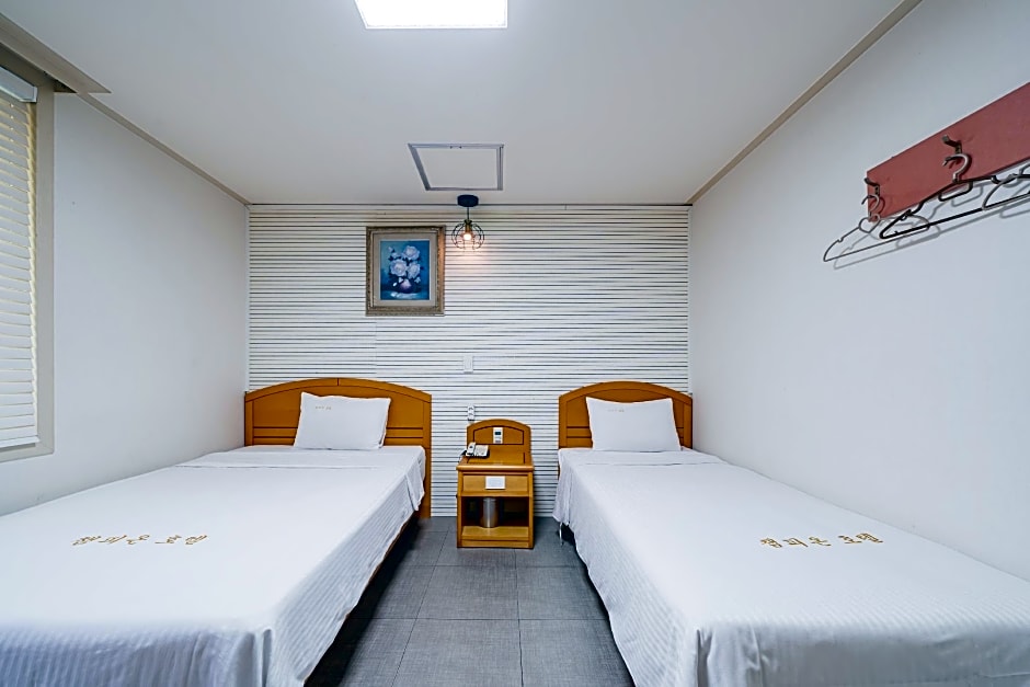 Champion Hotel