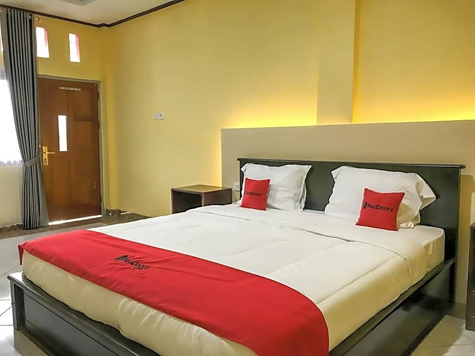 RedDoorz @ Gerson Hotel Abepura