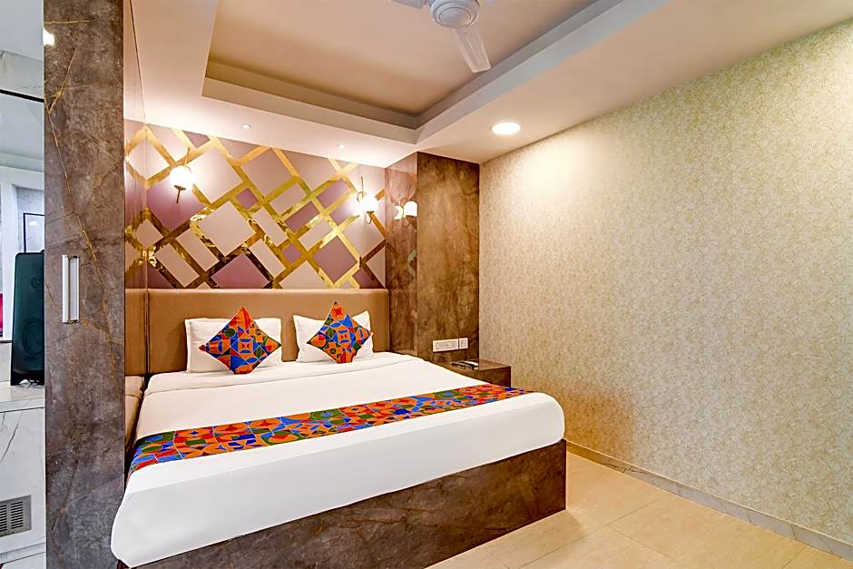 FabHotel Ballygunge Luxury - Behind Punjab Club