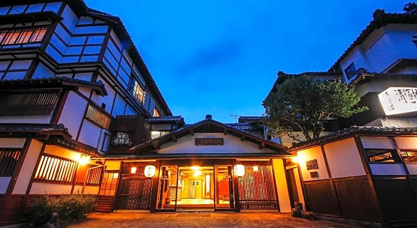 Seikiro Ryokan Historical Museum Hotel