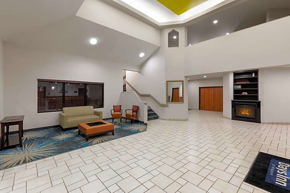 Days Inn by Wyndham Tulsa Central
