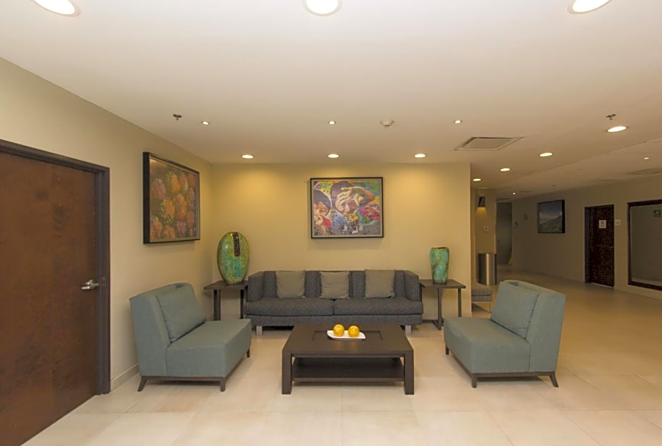 Holiday Inn Express & Suites Guadalajara Aeropuerto By IHG