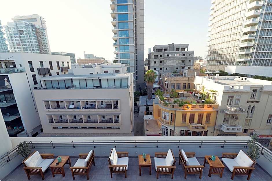 Lily & Bloom Boutique Hotel