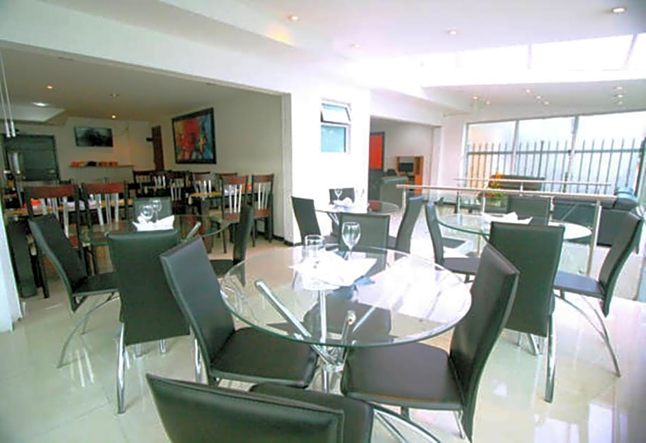 Hotel Expo Inn Embajada