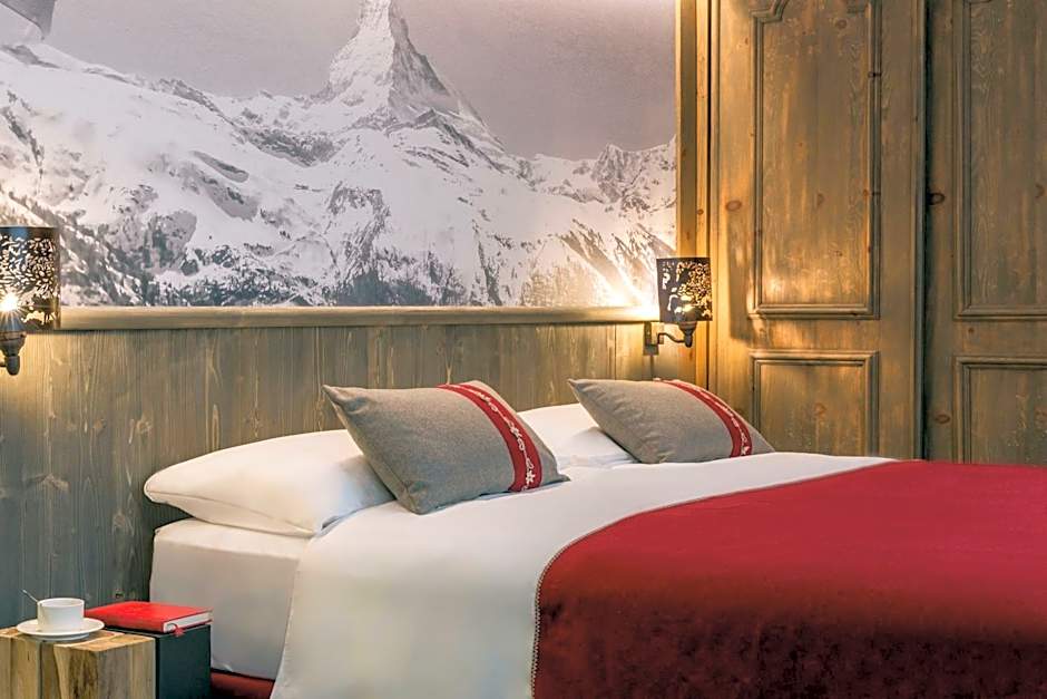Hotel Edelweiss Manotel