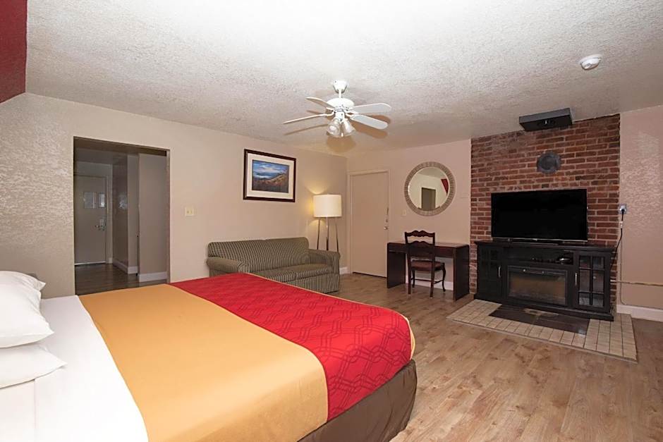 Chalet Inn
