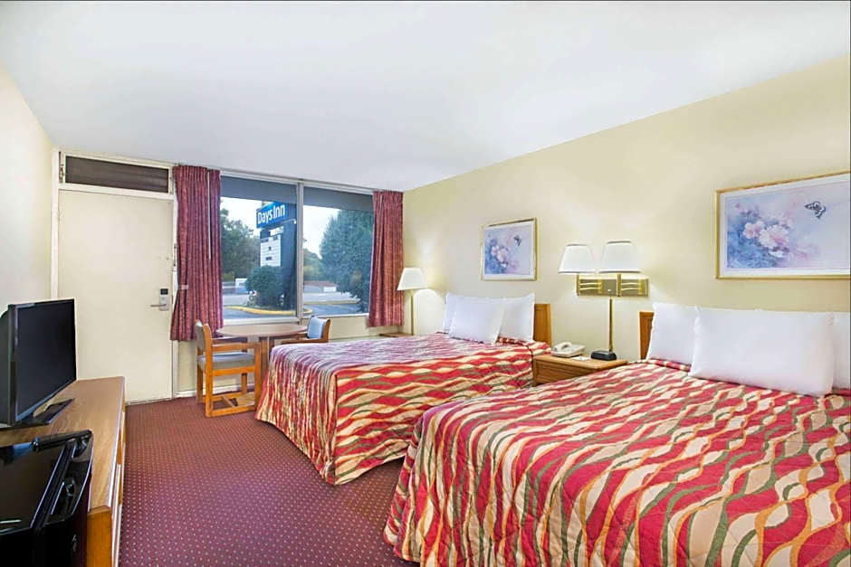 Bristol Parkway inn