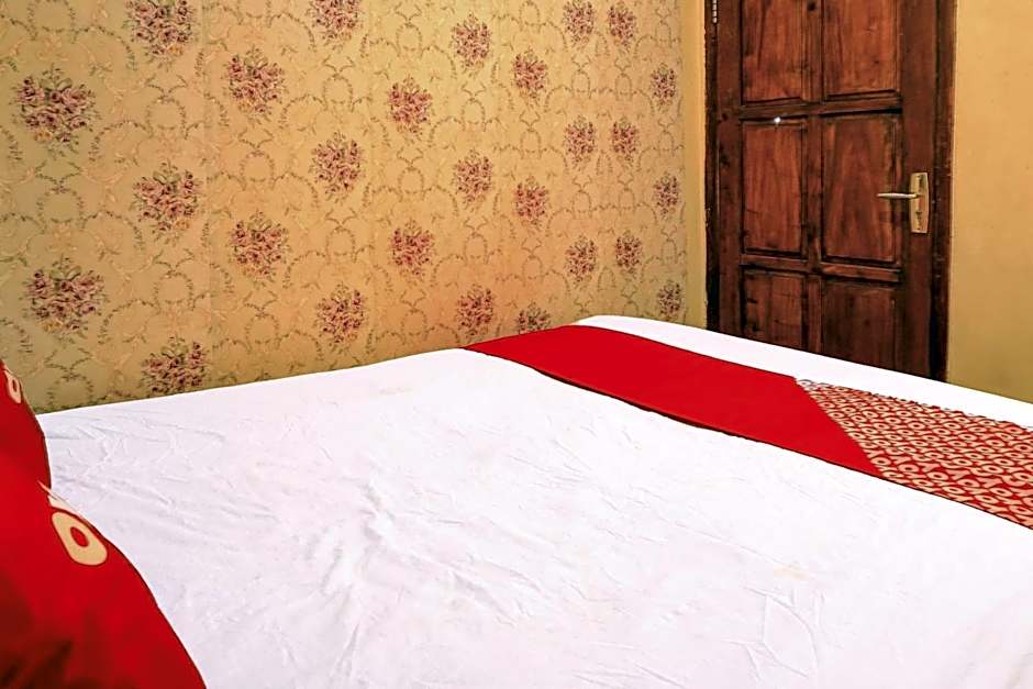 OYO Life 92499 Bagas Homestay Wonokitri