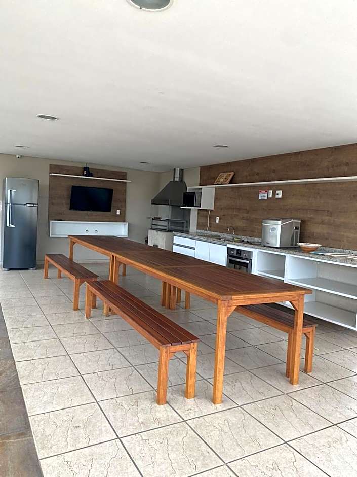 Apartamento encantador com piscina