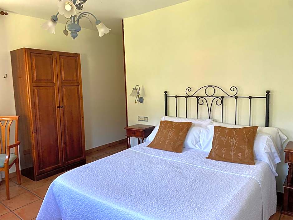 Hotel Rural Alavera
