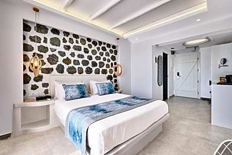 Premium Room with Hot Tub and Sea View