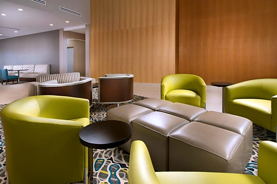 Holiday Inn Express Hotel & Suites Waco South By IHG