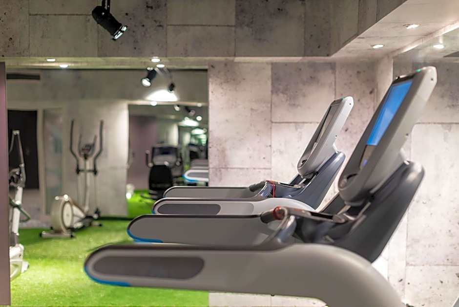 SL'otel im Parforcehaus