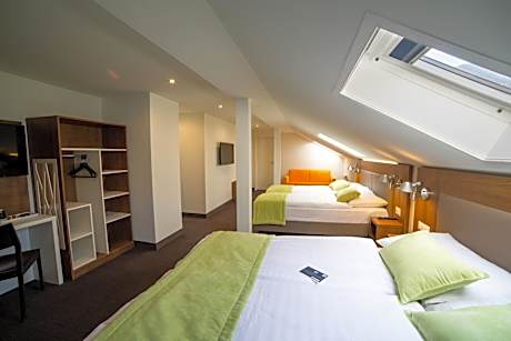 Standard Room 1 Double Bed 2 Single Beds