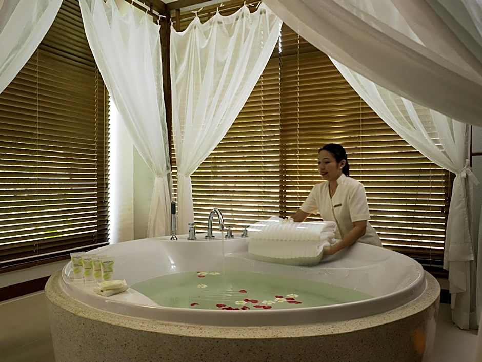 Pullman Khon Kaen Raja Orchid Hotel