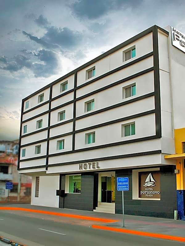 Hotel Portonovo Plaza Centro