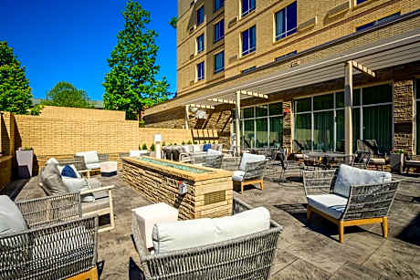 Courtyard by Marriott Raleigh Cary/Crossroads