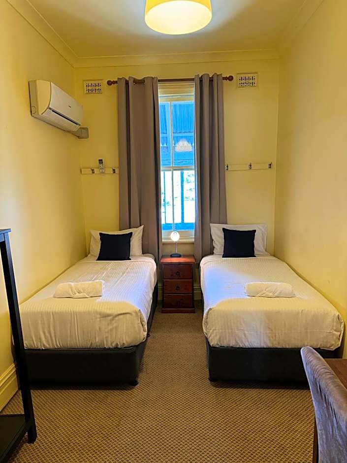 The Commercial Hotel Wallerawang