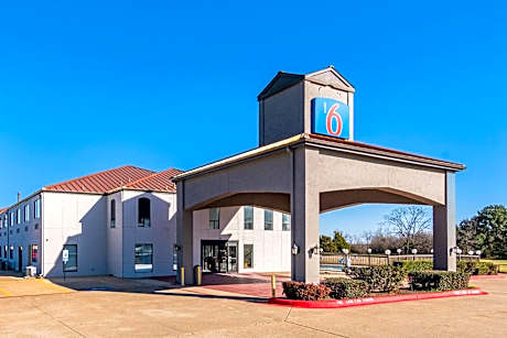 Motel 6-Ennis, TX