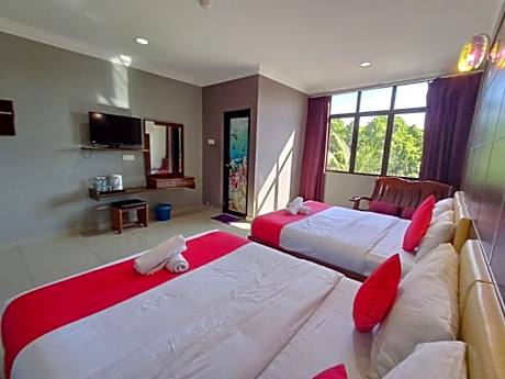 Deluxe Family Room