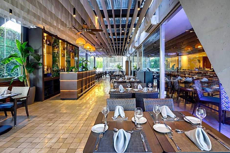 Radisson Blu Plaza El Bosque Santiago