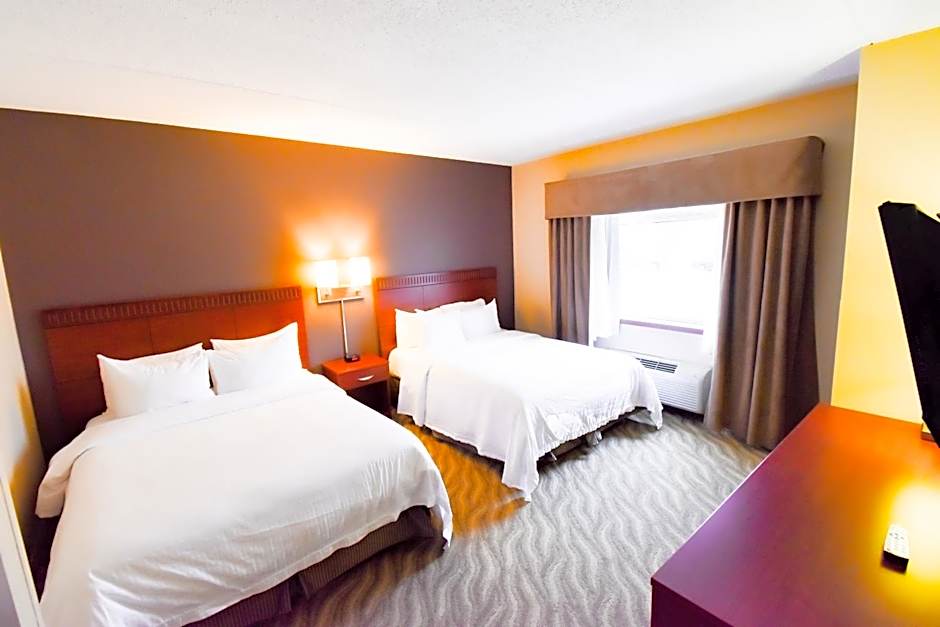 CANAD INNS DESTINATION CENTRE GARDEN CITY