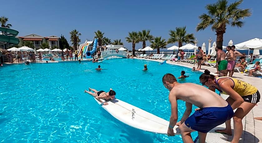 Lucas Didim Resort