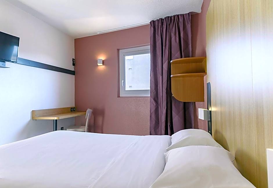 B&B Hôtel Nîmes Centre Arènes