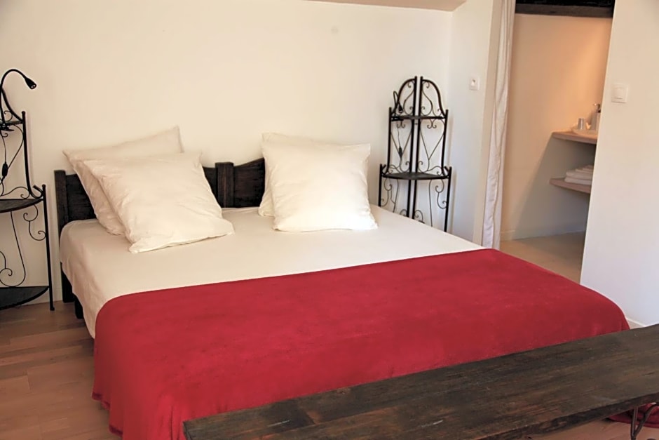 Le Clos du Théron, chambre d'hôte