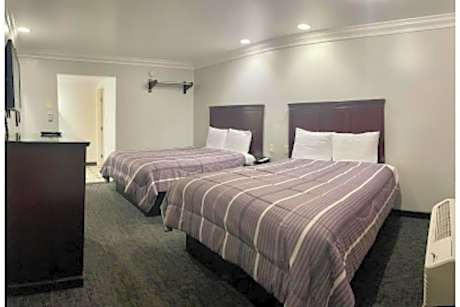 2 Full Beds Non-Smoking