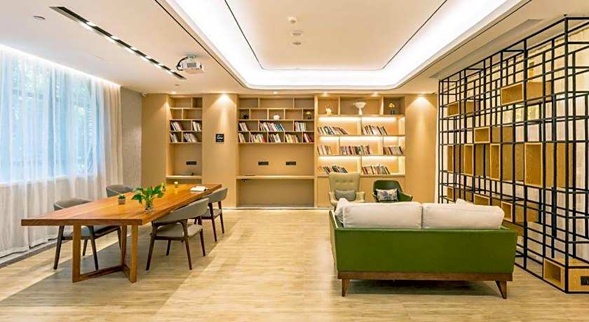 Atour Hotel Fuzhou Railway Station