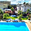 Riviera Lodge Hotel
