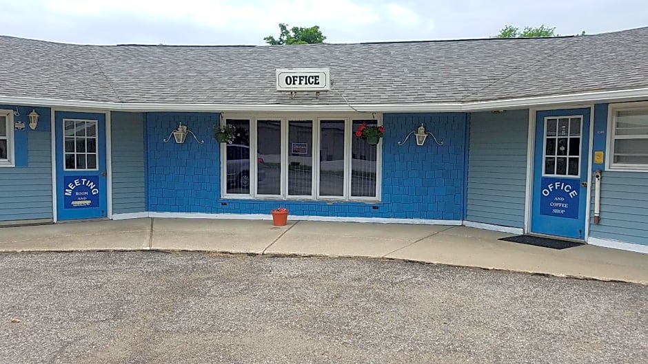 Burr Oak Motel