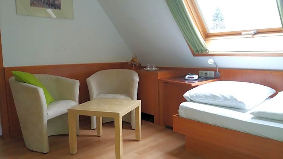 Altes Wirtshaus Fördergersdorf Bed & Breakfast