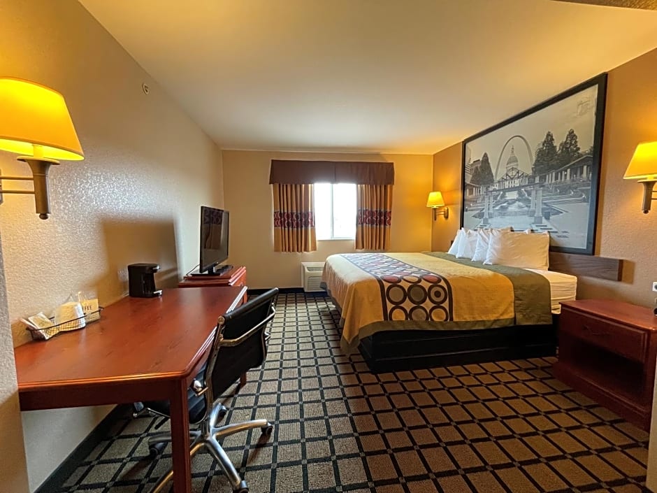 Super 8 by Wyndham Rolla