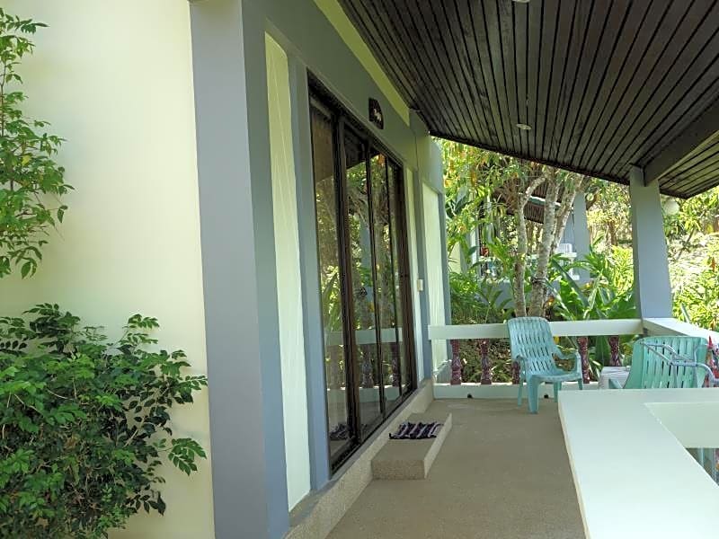 Khaolak Hillside Villa