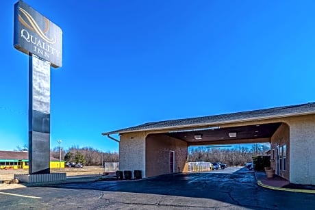Quality Inn Glenpool - Tulsa