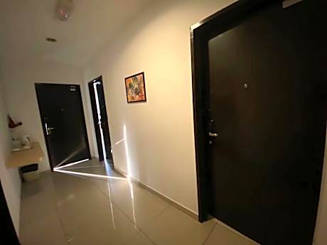 Family Connecting Room for 4 People