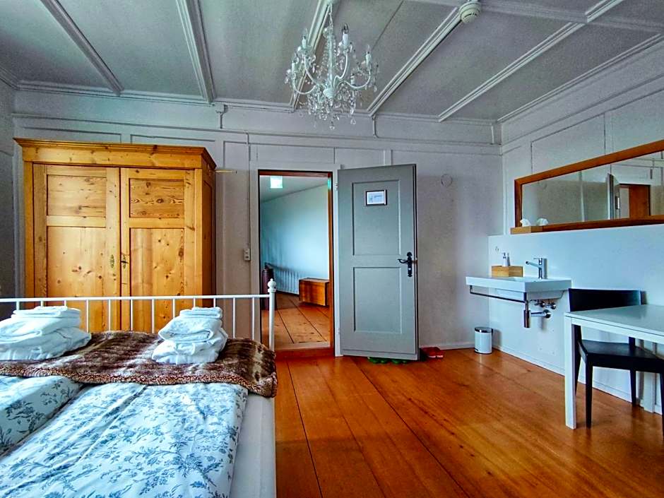 Hotel & Restaurant Schloss Schwandegg