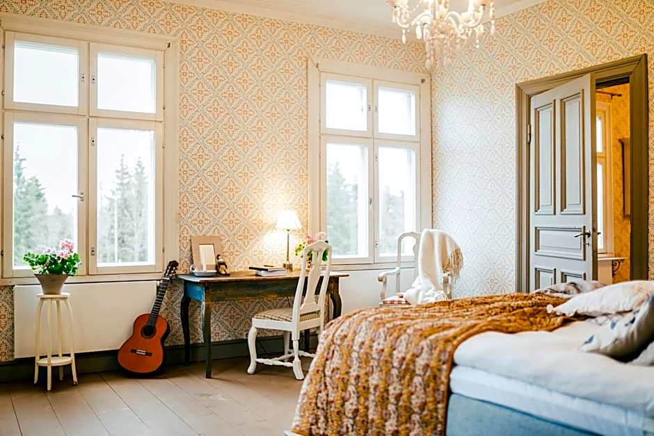 Salaisen Puutarhan Majatalo