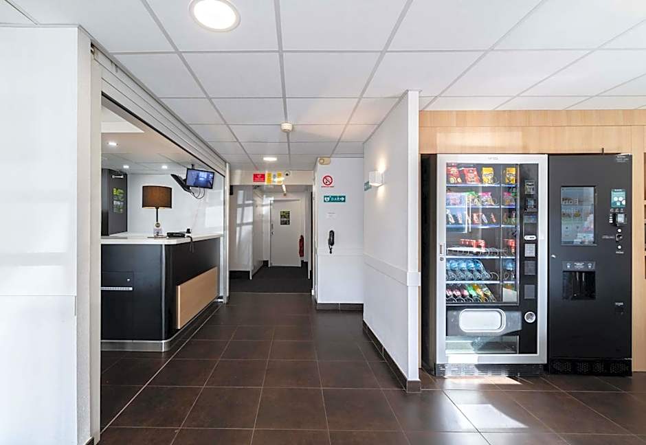 B&B HOTEL Calais Terminal Cite Europe 2 etoiles