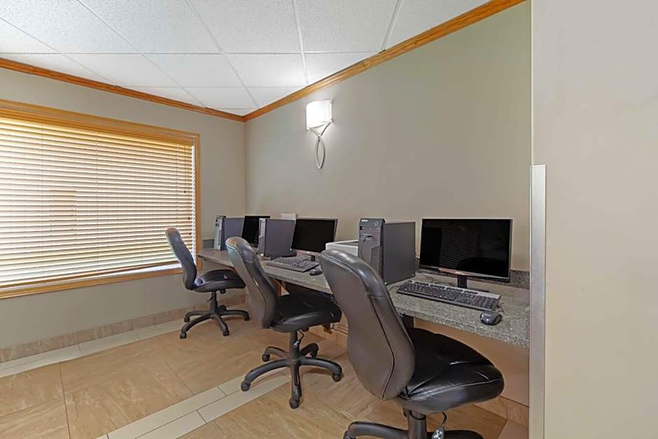 Best Western Grande Prairie Hotel And Suites