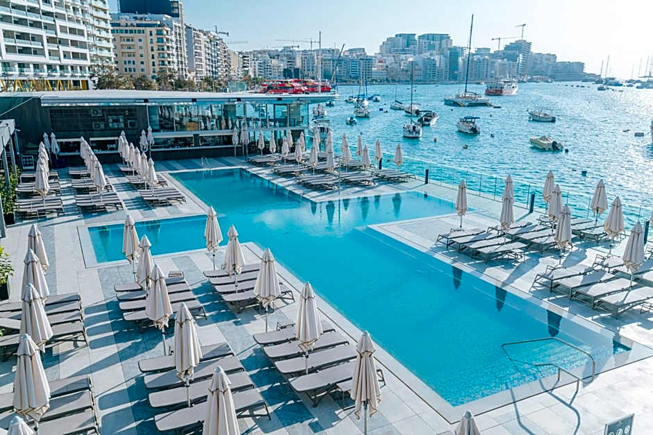Azur Hotel by ST Hotels