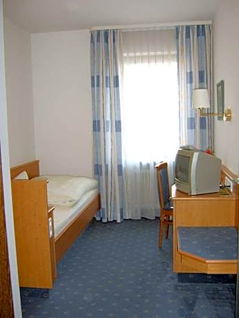 Small Single Room