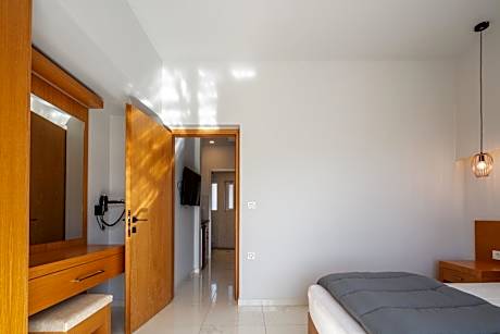 Superior One-Bedroom Apartment with Sea View-Ground Floor