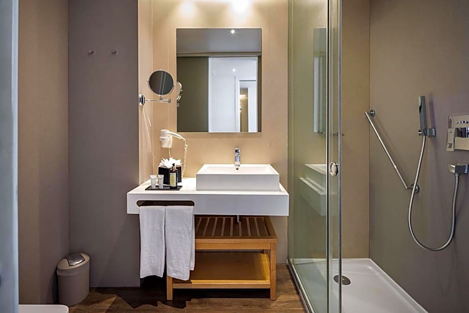 Jupiter Marina Hotel - Couples & Spa