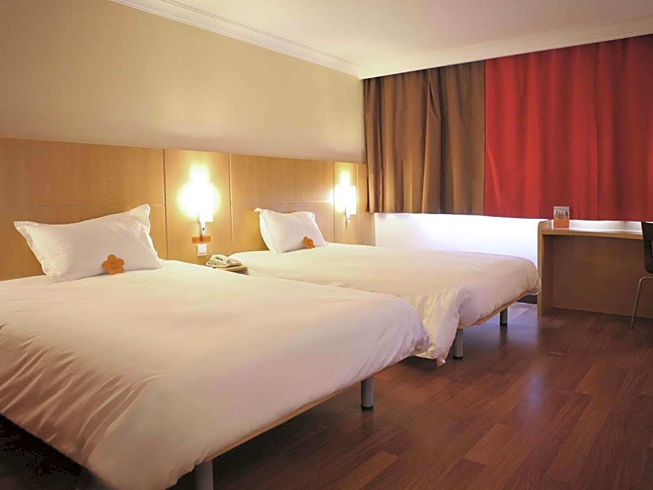 Ibis Hotel Tianjin Railway Station